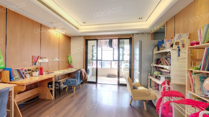 绿地香颂南区二手房实景图