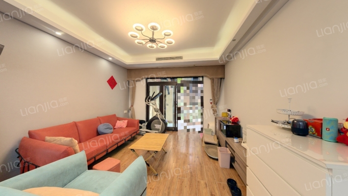 盛唐叠彩山一期二手房实景图