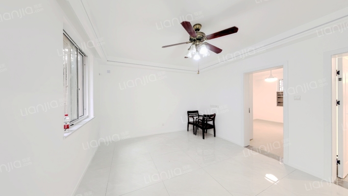 万荣小区二手房实景图