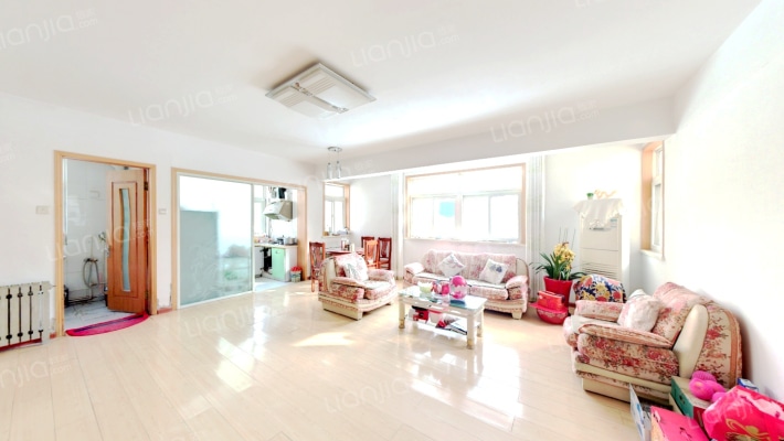 三联影院二手房实景图