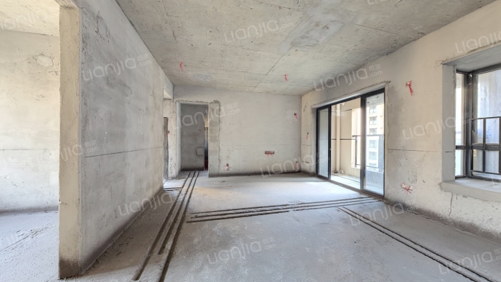 聚泰华庭二手房实景图