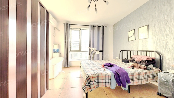 原香小镇二区二手房实景图