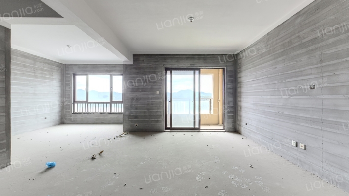 钱王铂金大厦二手房实景图