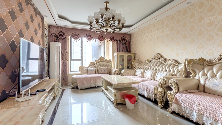 天朗蓝湖树二手房实景图