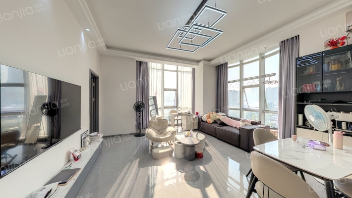 城市假日一期二手房实景图