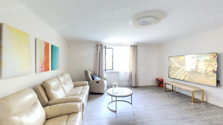 博彩公寓二手房实景图