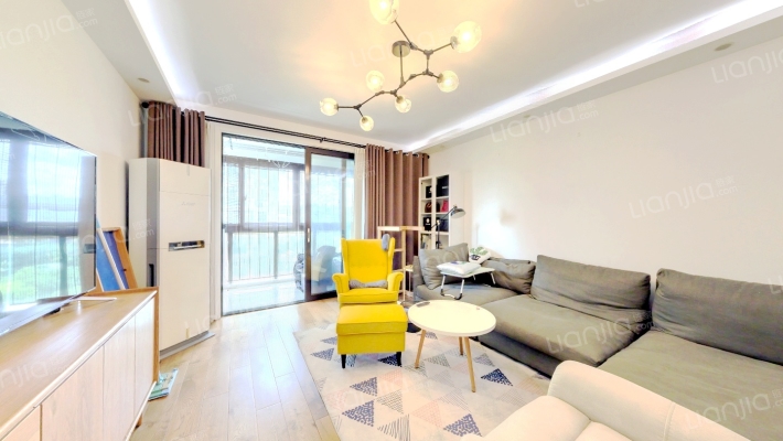 新月翡翠园二手房实景图