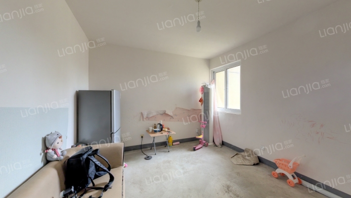 沿港河畔家园二手房实景图