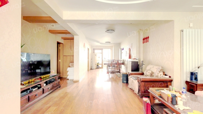 福莱花苑二手房实景图