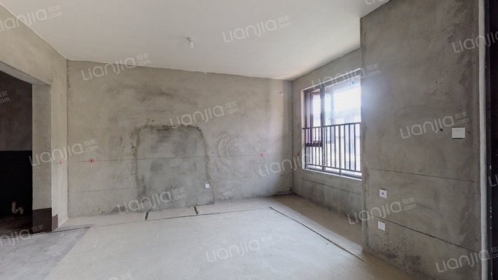 协信天奉合府二手房实景图