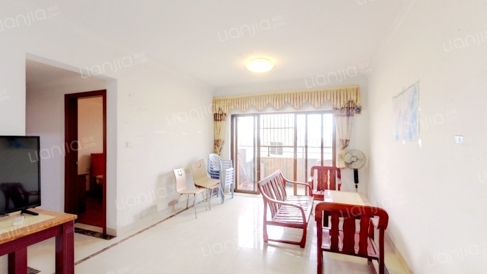 鸿基华庭二手房实景图