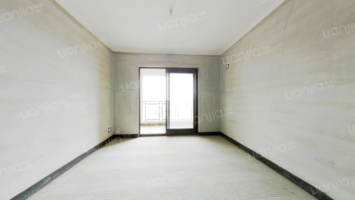 融创凡尔赛领馆三期二手房实景图