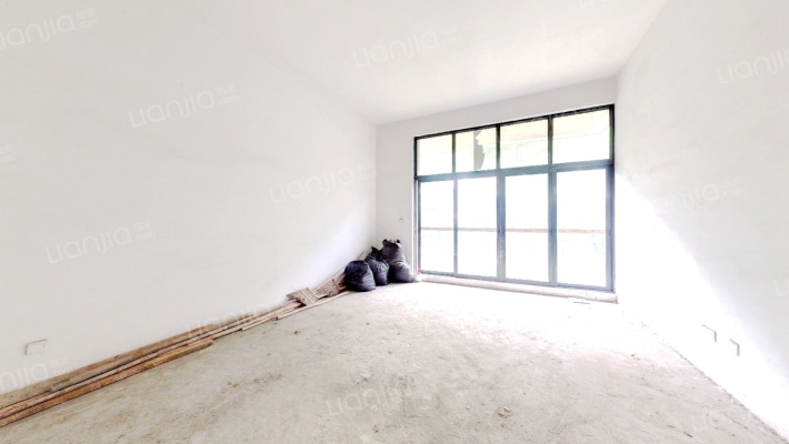 凯德泊宫二手房实景图