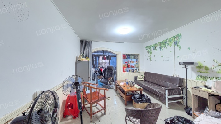 巴登街综合楼二手房实景图