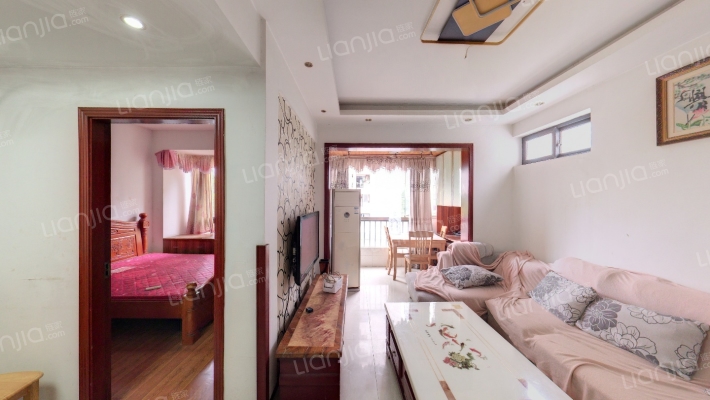 蓝色经典小区二手房实景图