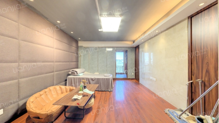 拉德芳斯二手房实景图