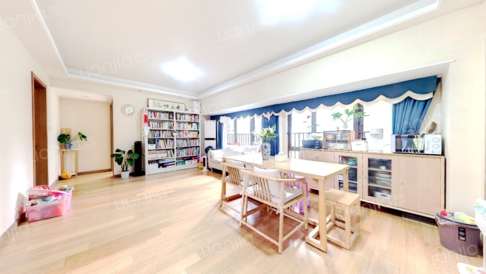 万科麓城二期二手房实景图