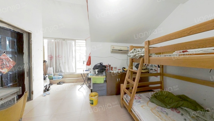 泾园二村北区二手房实景图