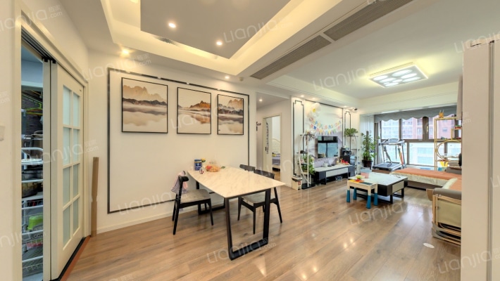 中德英伦联邦C区二手房实景图