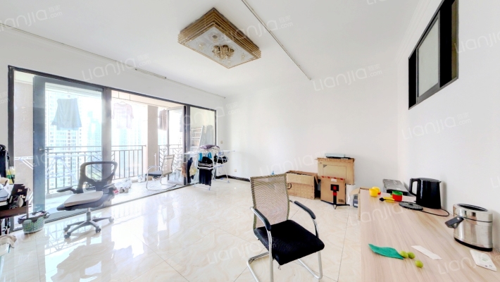 皇庭国际中心二手房实景图