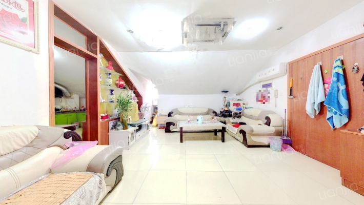 汇富名仕居二手房实景图