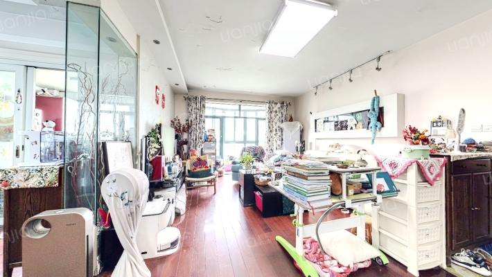 名都花园二手房实景图