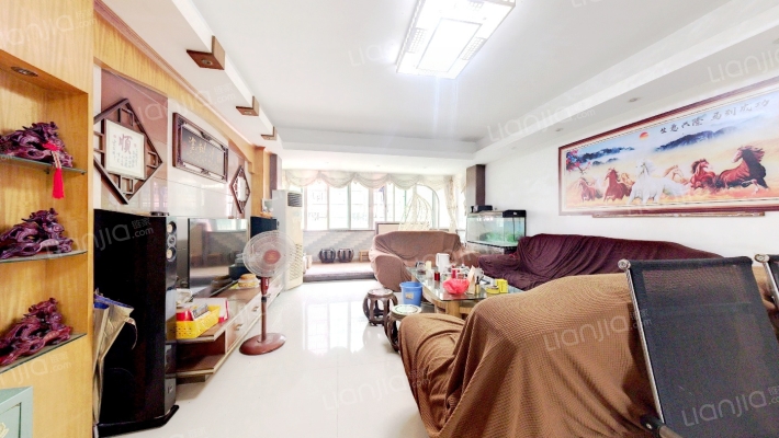 恒峰二手房实景图