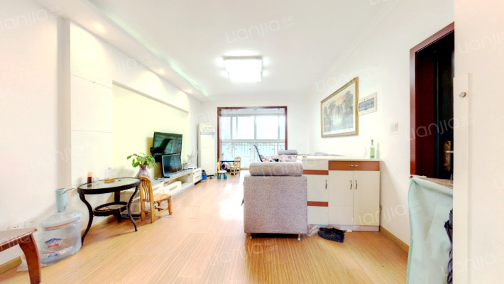 国色天香二手房实景图