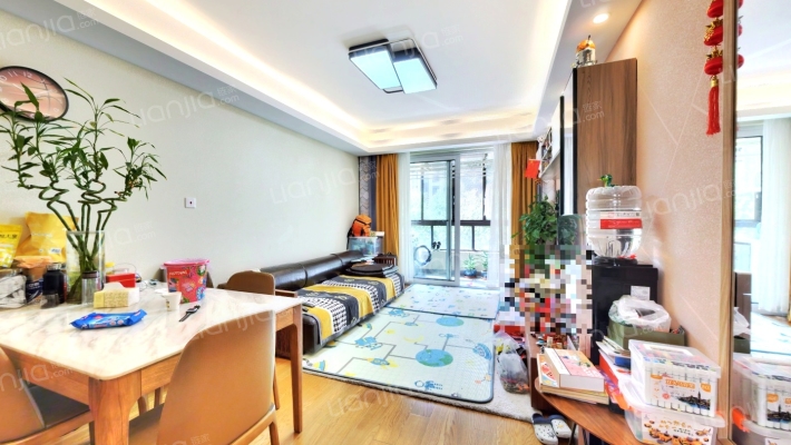 信达蓝尊二手房实景图
