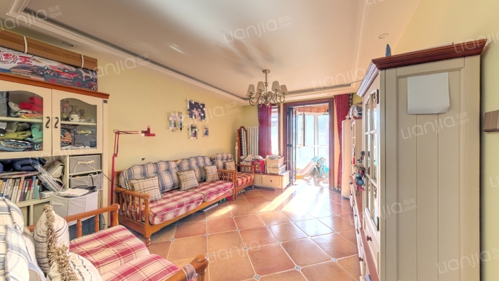 第六大道道俊华园二手房实景图