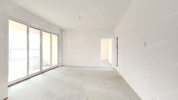 置信丹郡湖岸二手房实景图