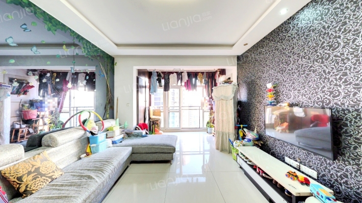 海兰云天畔山林语二手房实景图