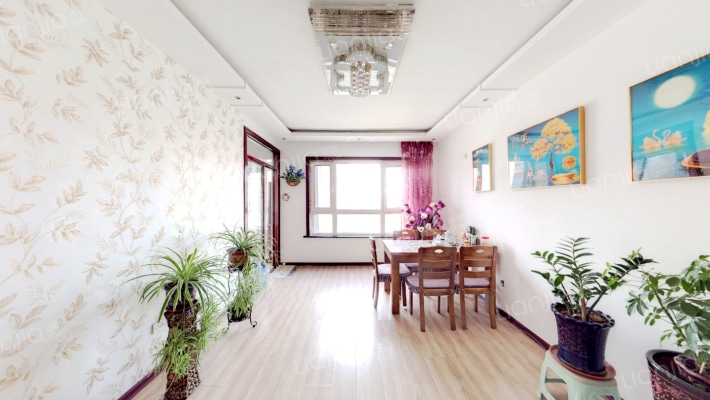 虹桥水景阁二手房实景图