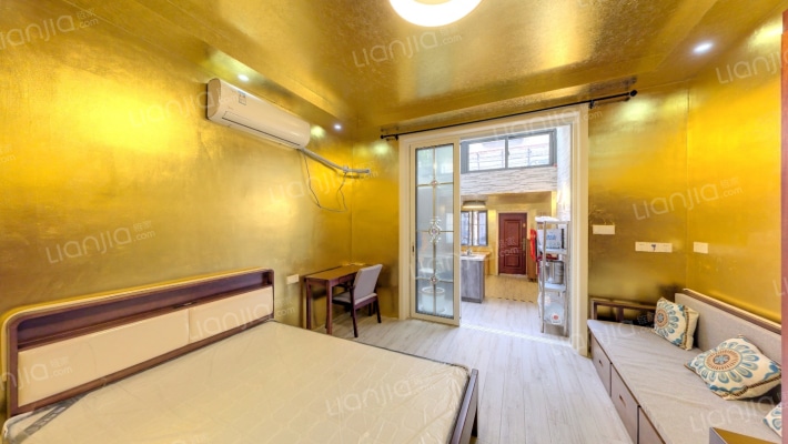 南汇路10弄二手房实景图