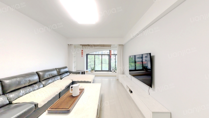 水晶湖郡A区二手房实景图