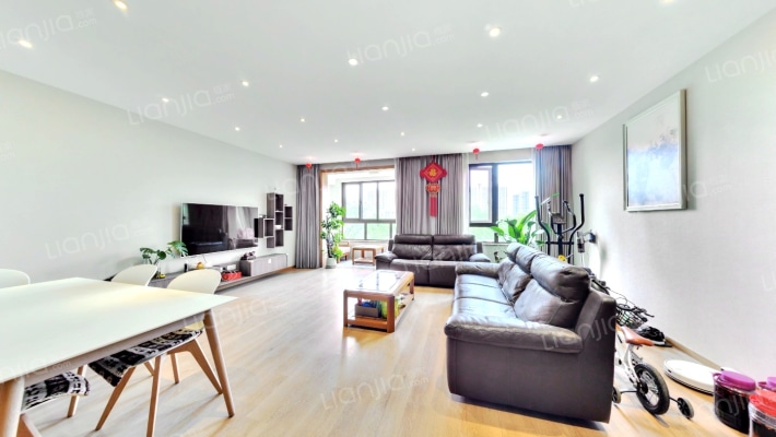 华润佘山九里二手房实景图