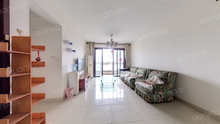 富力城瀚湖A区二手房实景图