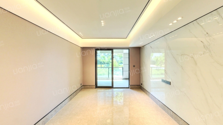 雅居乐汇港城二手房实景图