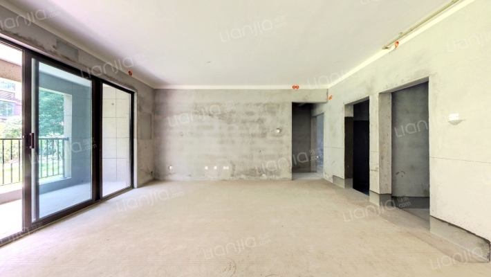 东亚白云湖二手房实景图