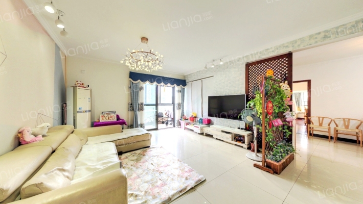 万科城二手房实景图