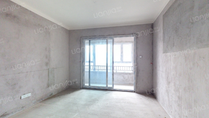 东林道三四期二手房实景图