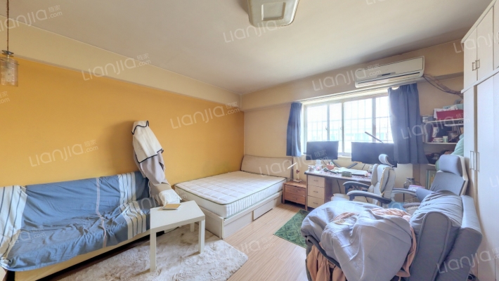 托乐嘉单身公寓二手房实景图