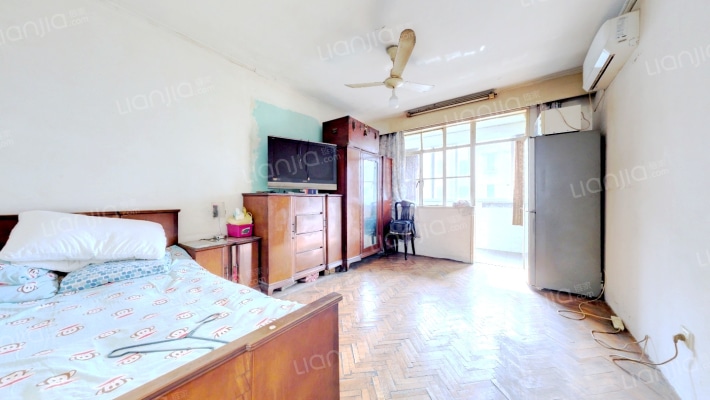 场中路2601弄二手房实景图