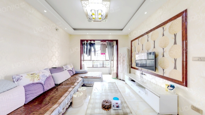 城海滨江春城二手房实景图