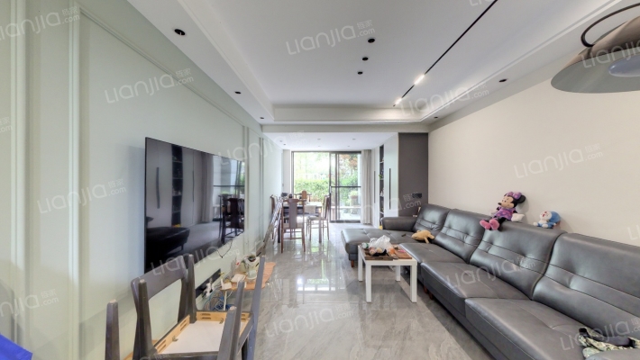 融创溪山春晓三期二手房实景图