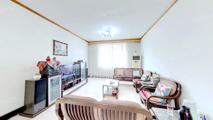 金城花园跃层社区二手房实景图