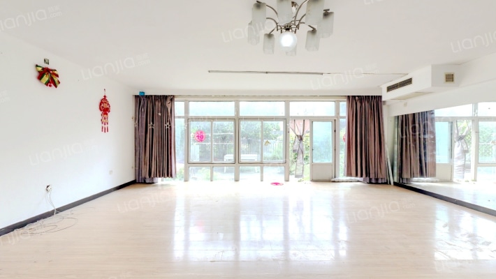 馨港庄园二区二手房实景图