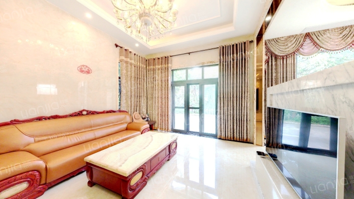 保利御江南芙蓉丹堤二手房实景图