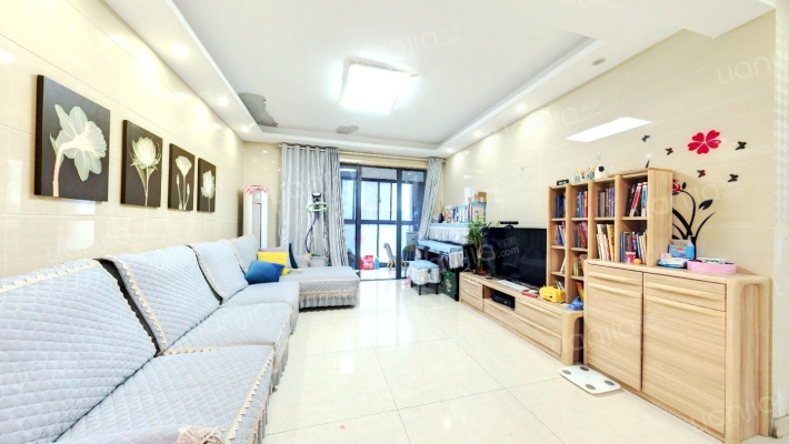 融科珞瑜路95号二手房实景图