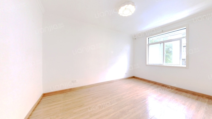 苜卫路27号二手房实景图